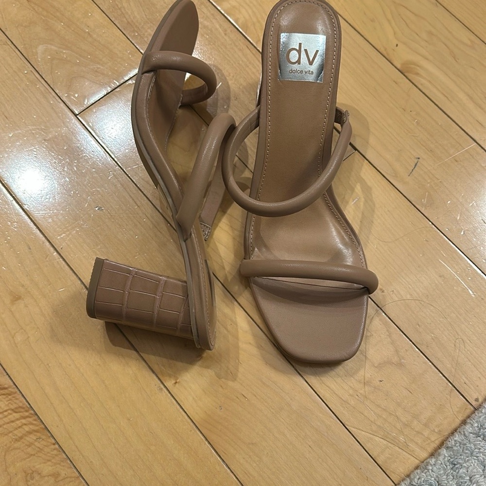 Dolce Vita Women's Brown Strappy Heels